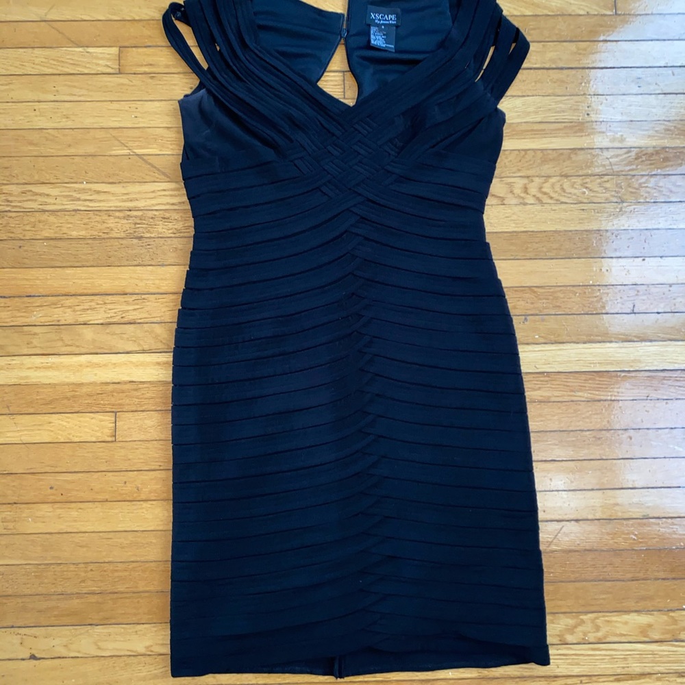 💄Black bandage dress. Zipper broken💄